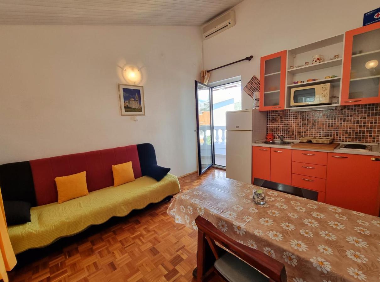 Ara-Talan Apartment Baska  Exterior photo